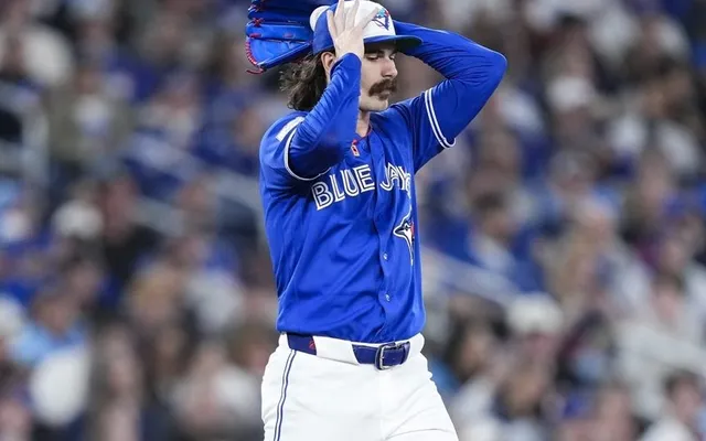 Listless Blue Jays shut out by Red Sox on hockey night at the Rogers Centre