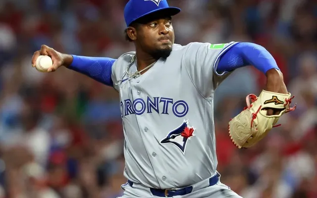 Blue Jays rebound from tough loss to beat Phillies in Jose Soriano's club debut