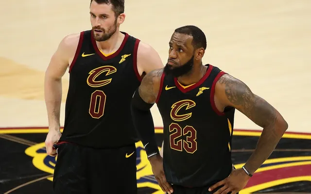 Kevin Love says LeBron James refuses to use roaming in Toronto: 'Waiting for the Wi-Fi'
