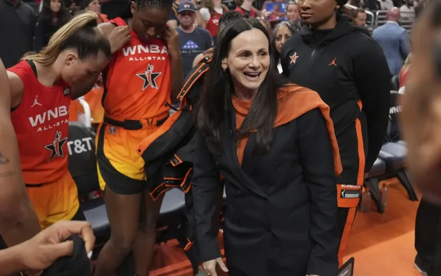 For Sandy Brondello, coaching the Toronto Tempo is a collaborative effort