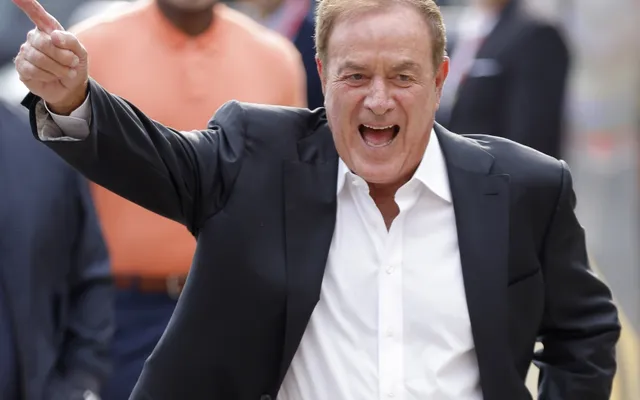 Al Michaels cracks joke about Trump's Lake Ontario renaming during NFL broadcast