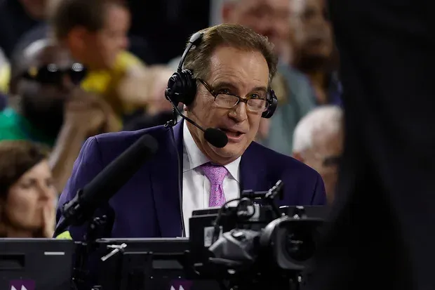 Jim Nantz suffers strange on-air injury during NFL broadcast