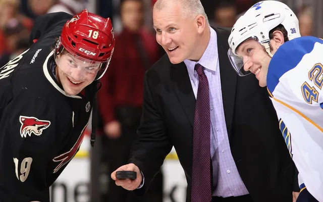 Keith Tkachuk earns spot in Hockey Hall of Fame day after son Brady traded by Senators