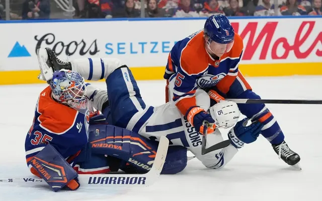 Leafs Takeaways: Star power turned up, Stolarz and defence dig in