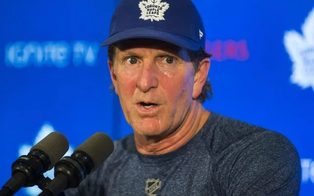 Mike Babcock back in NHL coaching speculation while Peter Laviolette heads to Kings
