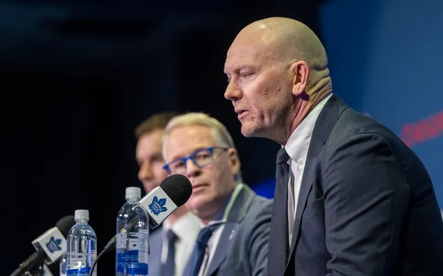 SIMMONS: The confusing and confounding Leafs hiring of John Chayka and Mats Sundin