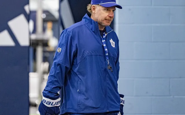 Why the Daniel Alfredsson hiring 'shocked' this Maple Leafs player