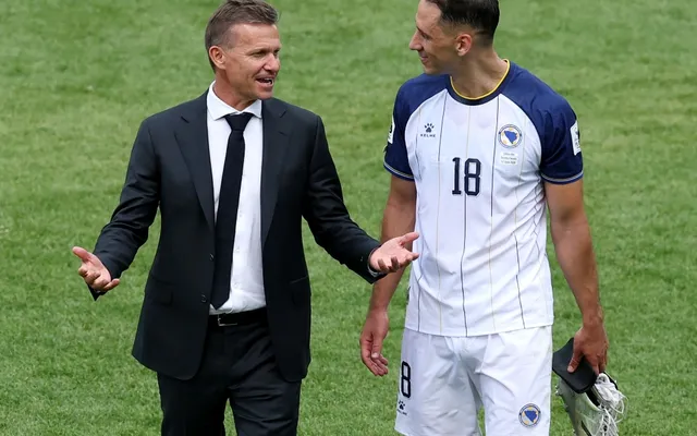 Jesse Marsch slammed by U.S. soccer great Clint Dempsey for singing Canadian national anthem