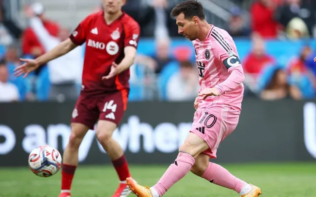 Magic of Messi on display as Toronto puts on World Cup dress rehearsal