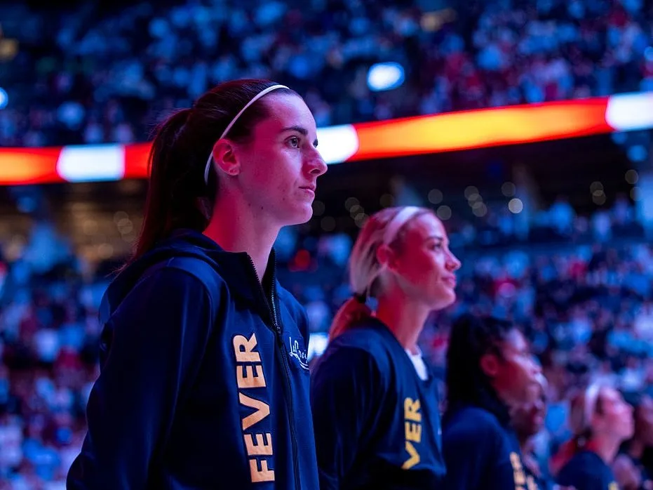 Caitlin Clark reacts to Scotiabank Arena’s brutal conditions: ‘MAYBE IF CANADA HAD AIR-CONDITIONING’