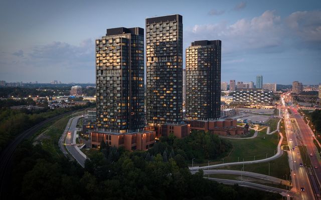 Crosstown Towers, Crest Wrap Up as Townhomes Get Wrapped