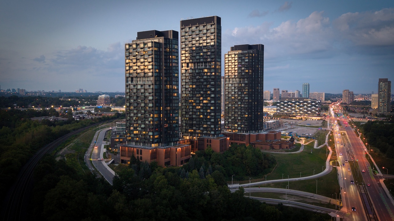 Crosstown Towers, Crest Wrap Up as Townhomes Get Wrapped