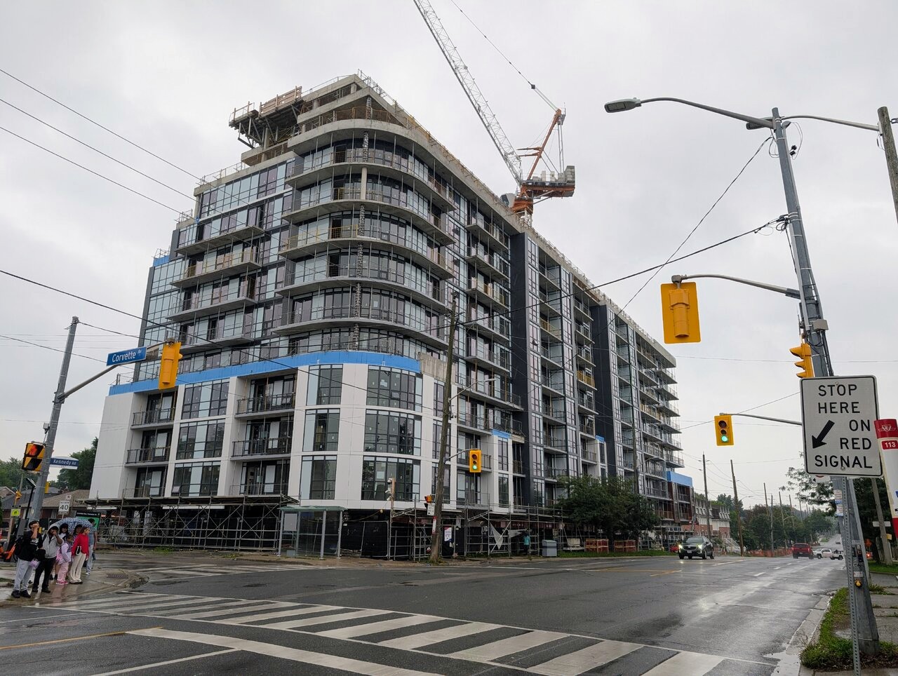 Nahid on Kennedy Tops Off as Cladding Advances in Scarborough Junction