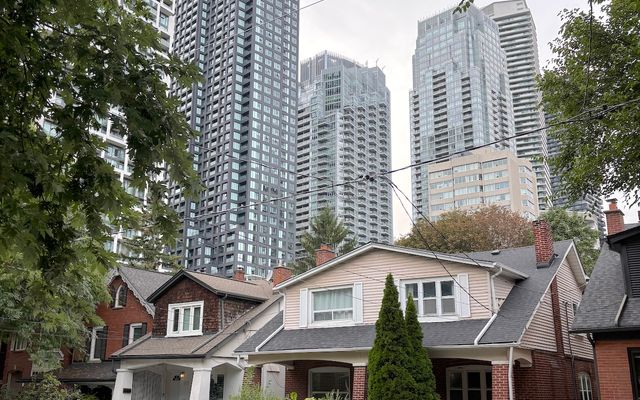 How Toronto’s Lack of Missing Middle Housing Hamstrings its Growth