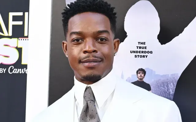 ‘I Play Rocky’ Star Stephan James on Paying Tribute to Carl Weathers with His Red Carpet Look: ‘I Can Literally Walk i…