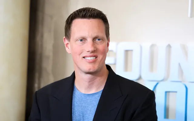 David Ellison Says Paramount Hopes to Close Warner Bros. Deal in ‘Approximately Two Weeks’; Studios to Remain in Calif…