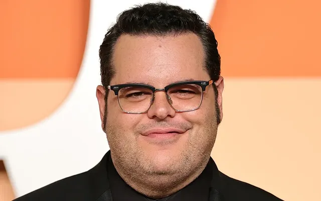 Josh Gad to Join Margot Robbie and Bradley Cooper’s ‘Ocean’s’ Prequel (EXCLUSIVE)