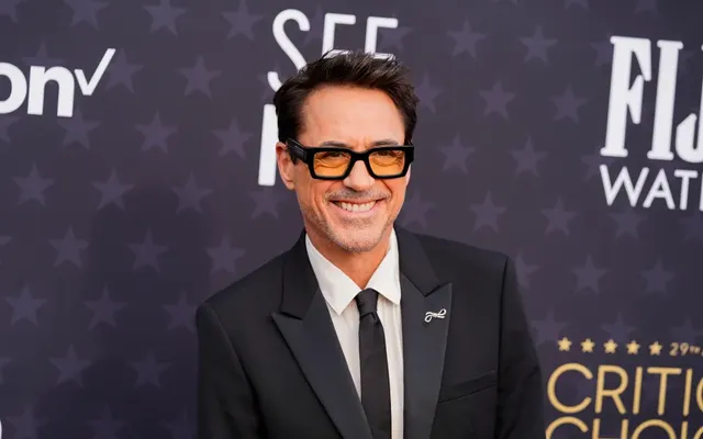 Robert Downey Jr. Says ‘It’s Absolute Horses—‘ to Declare That Social Media Influencers Are the ‘Stars of the Future’