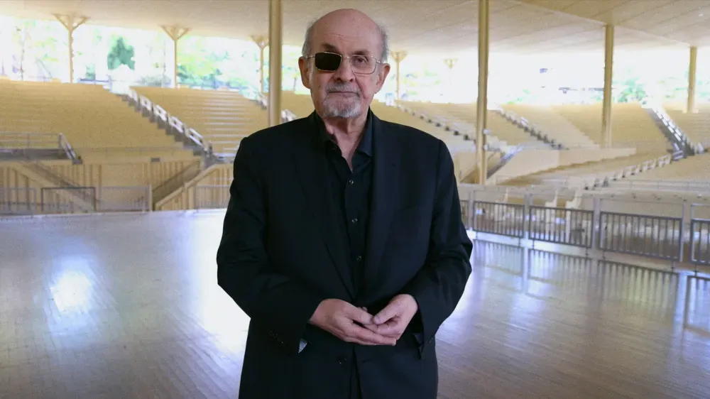 ‘Knife: The Attempted Murder of Salman Rushdie’ Review: Alex Gibney Profiles the Controversial Author During His Harro…