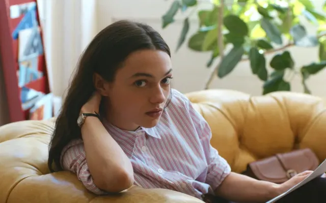 ‘Magazine’ Review: Lily McInerny Scores Her Dream Internship in Alexandra Pechman’s Warmly Nostalgic Study of a Bygone…
