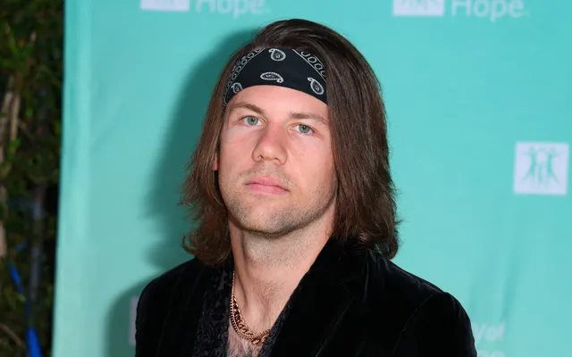 Beartooth Singer Caleb Shomo Comes Out as a ‘Proudly Gay Man’ in Emotional Message to Fans