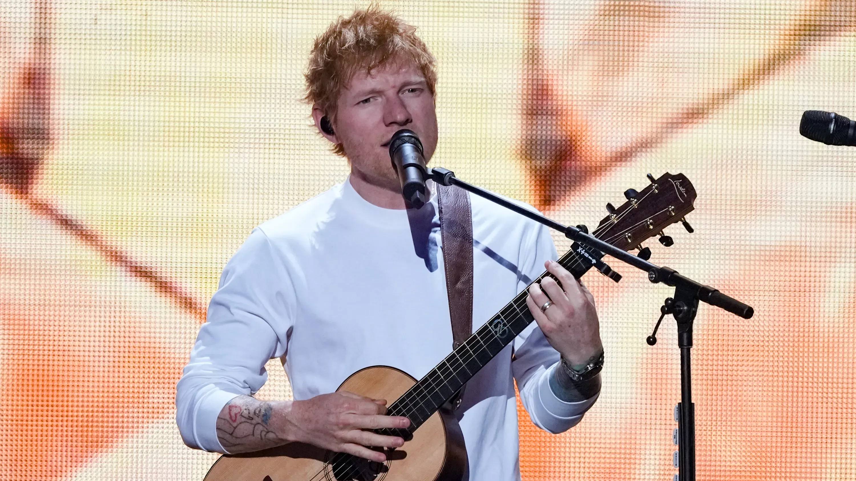 Ed Sheeran Addresses Macklemore Controversy While on Stage at First Concert Since Rapper Dropped From Tour: ‘What Is H…