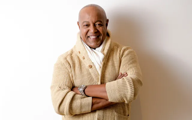 R&B Star Peabo Bryson Suffers Stroke