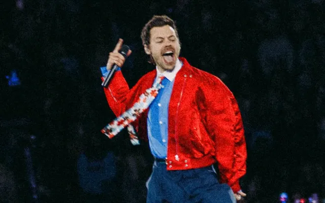 Harry Styles Electrifies Amsterdam on Opening Night of ‘Together Together’ Tour: Concert Review