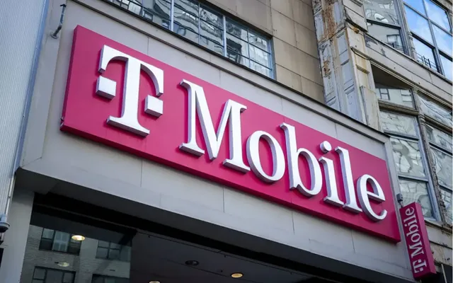 T-Mobile Enters Competitive Carrier Fray With ‘15-Minute Switch’ Offer on Heels of Price Hikes