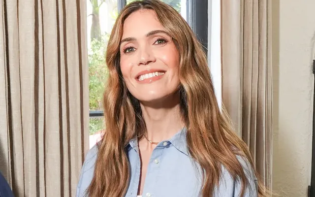 Mandy Moore on Hilary Duff’s Musical Comeback and Playing an ‘Absolute Bitch’ in Dan Fogelman’s NFL Family Drama ‘The…