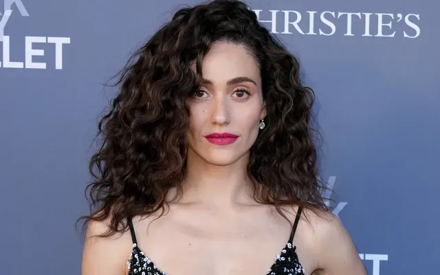 Emmy Rossum Says Nude ‘Shameless’ Scenes Affected Her Dating Life Because Men Had ‘Preconceived Notions’ of ‘How I Was…