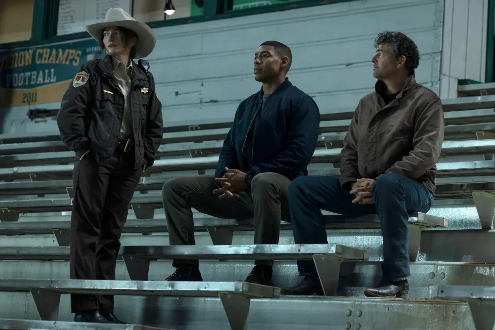 ‘Lanterns’ Premiere Shocker: Stars Kyle Chandler, Aaron Pierre and Show Creators Break Down That Time Jump and Cliffha…