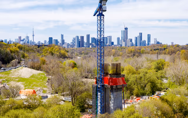Gargantuan new subway bridge rising into popular Toronto skyline view