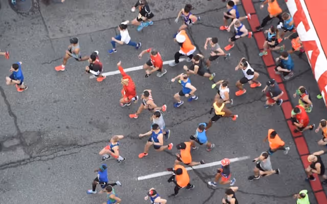 Toronto Marathon will shut down these major roads and transit routes this weekend
