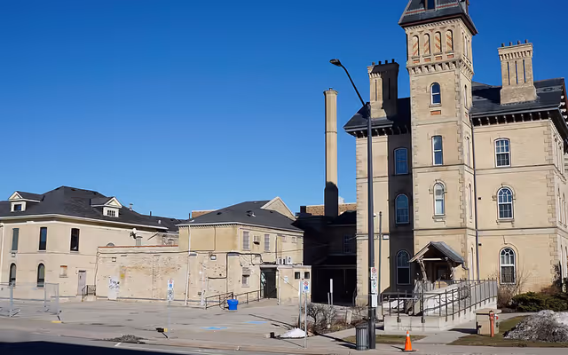 Ontario jail from the 1850s could reopen after sitting abandoned almost a decade