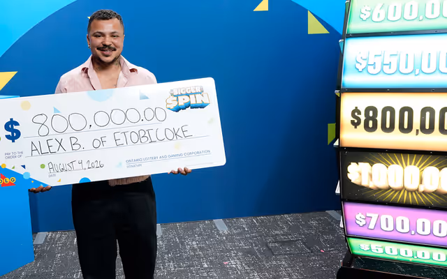 Toronto lottery player's huge six-figure win literally froze OLG terminal