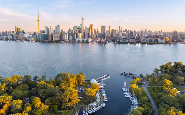 Donald Trump signs executive order to rename Lake Ontario to Lake America
