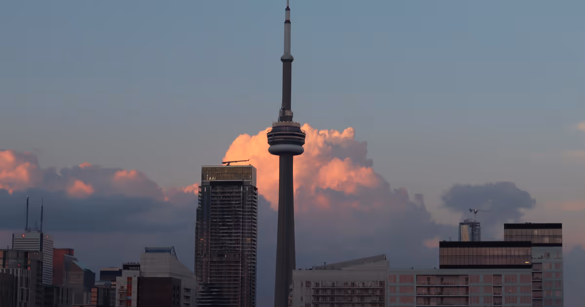 Toronto temperatures are going to swing by 17 C this week