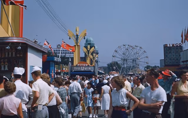 This is what Toronto's CNE looked like in the 1950s