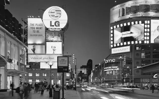 25 photos of what Toronto looked like in the 2000s