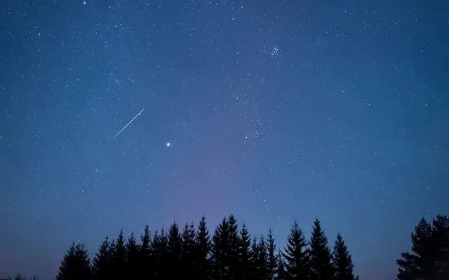 Stunning meteor shower about to reach peak over Ontario