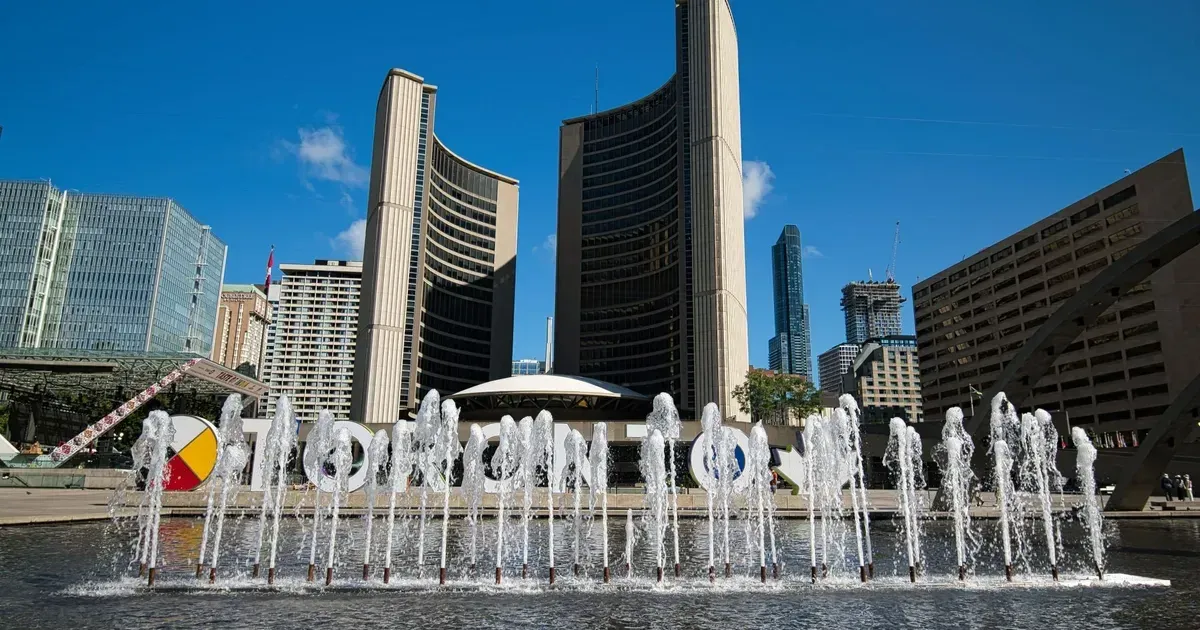 New polls show Toronto might be getting a new mayor next week