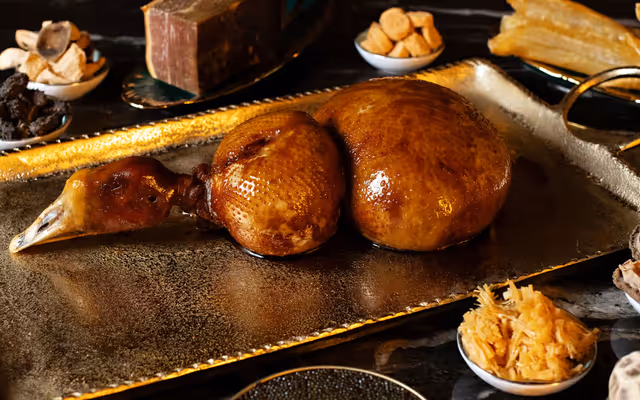Toronto Chinese restaurant now is serving up a nearly $9,000 goose