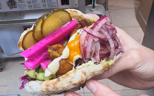 People behind popular Toronto fried chicken chain just opened something entirely new