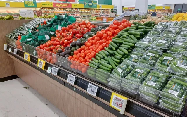 'Super El Niño' could push grocery prices even higher in Canada