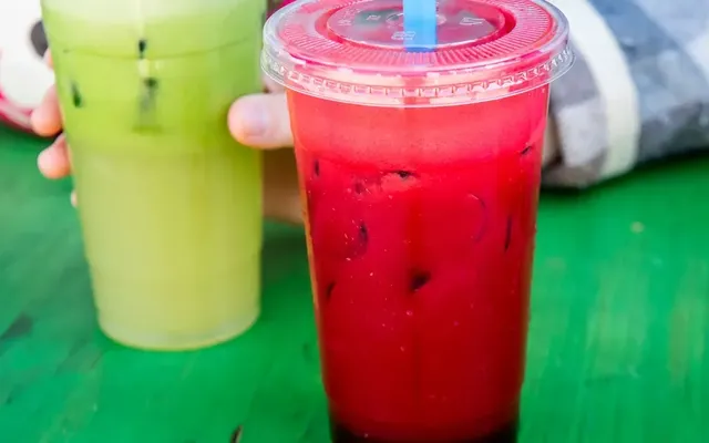 Toronto juice shop known for affordable smoothies quietly shuts down