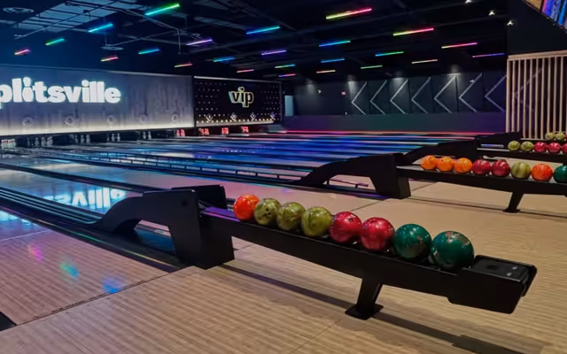 Nation-wide bowling chain opening new location in Toronto mall