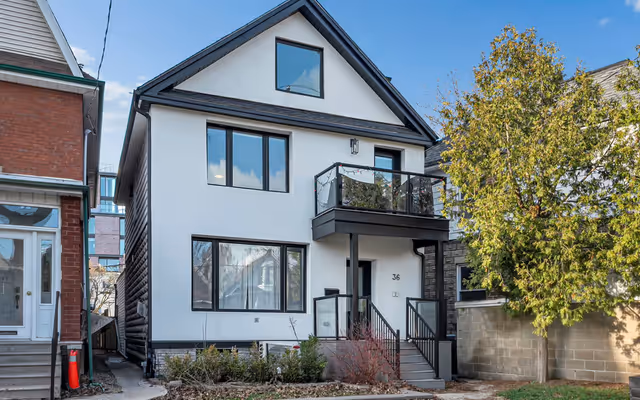 $2.4M Toronto duplex offers 3 separate living units in coveted neighbourhood