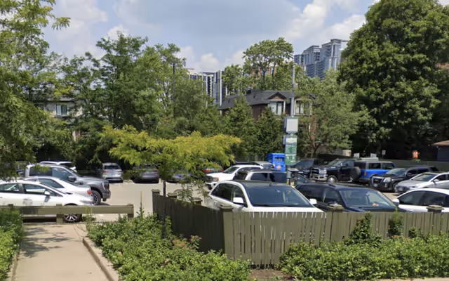 There's a fight to preserve Toronto parking lot where shelter is proposed