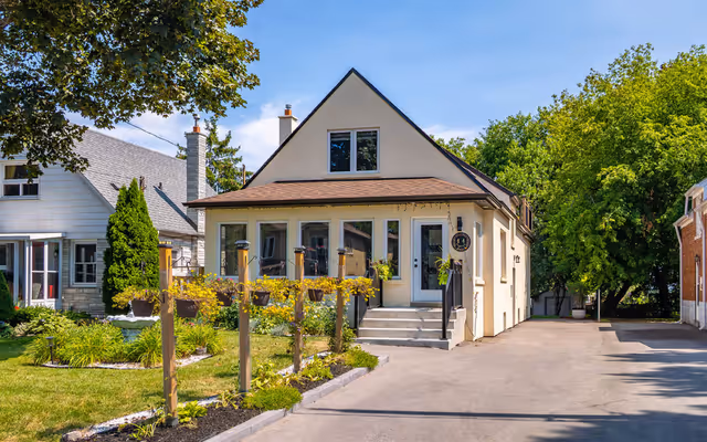 Freshly renovated Toronto house could start bidding war listed under $900,000